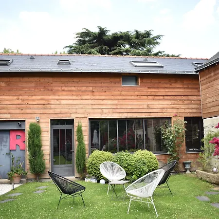 Madeleine & Cie Bed & Breakfast 3*